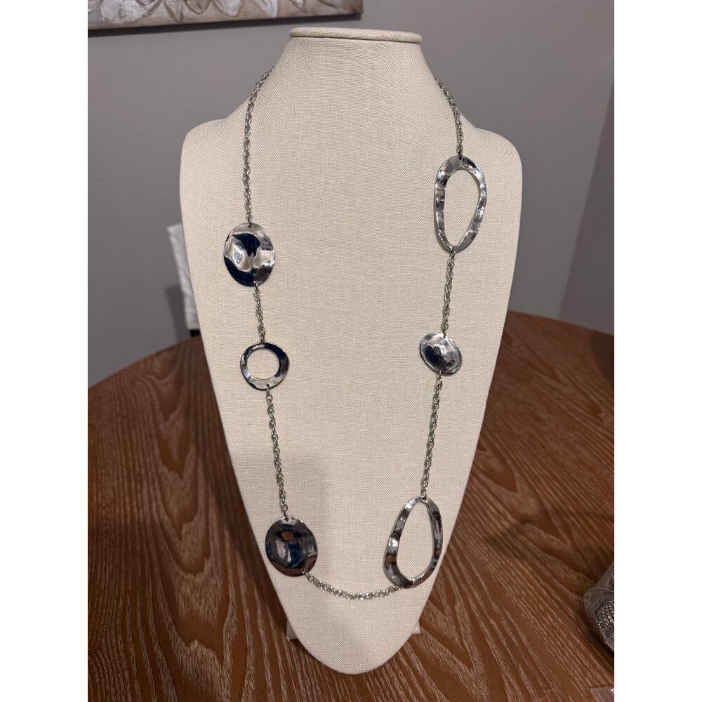 NWT Macy’s Silver Tone Long Statement Necklace 32” + 4” Extender